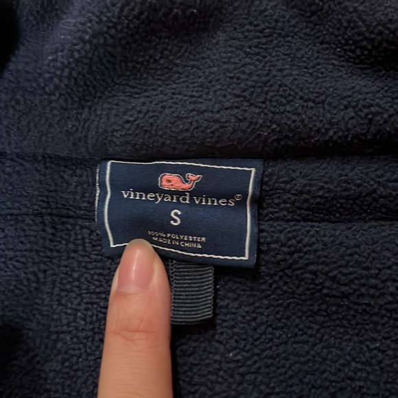 vineyard vines navy fleece quarter zip - Picture 2 of 2